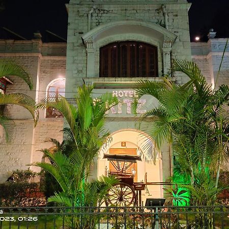 Hotel Ritz Pune Bagian luar foto