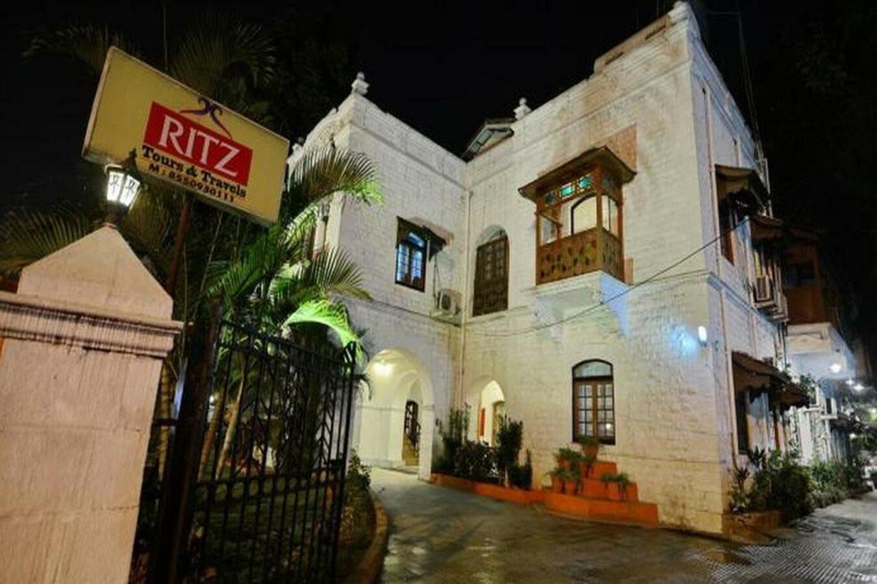 Hotel Ritz Pune Bagian luar foto