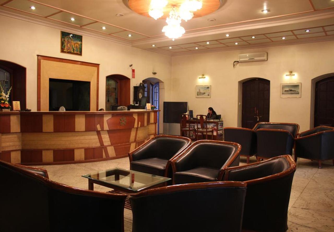 Hotel Ritz Pune Bagian luar foto