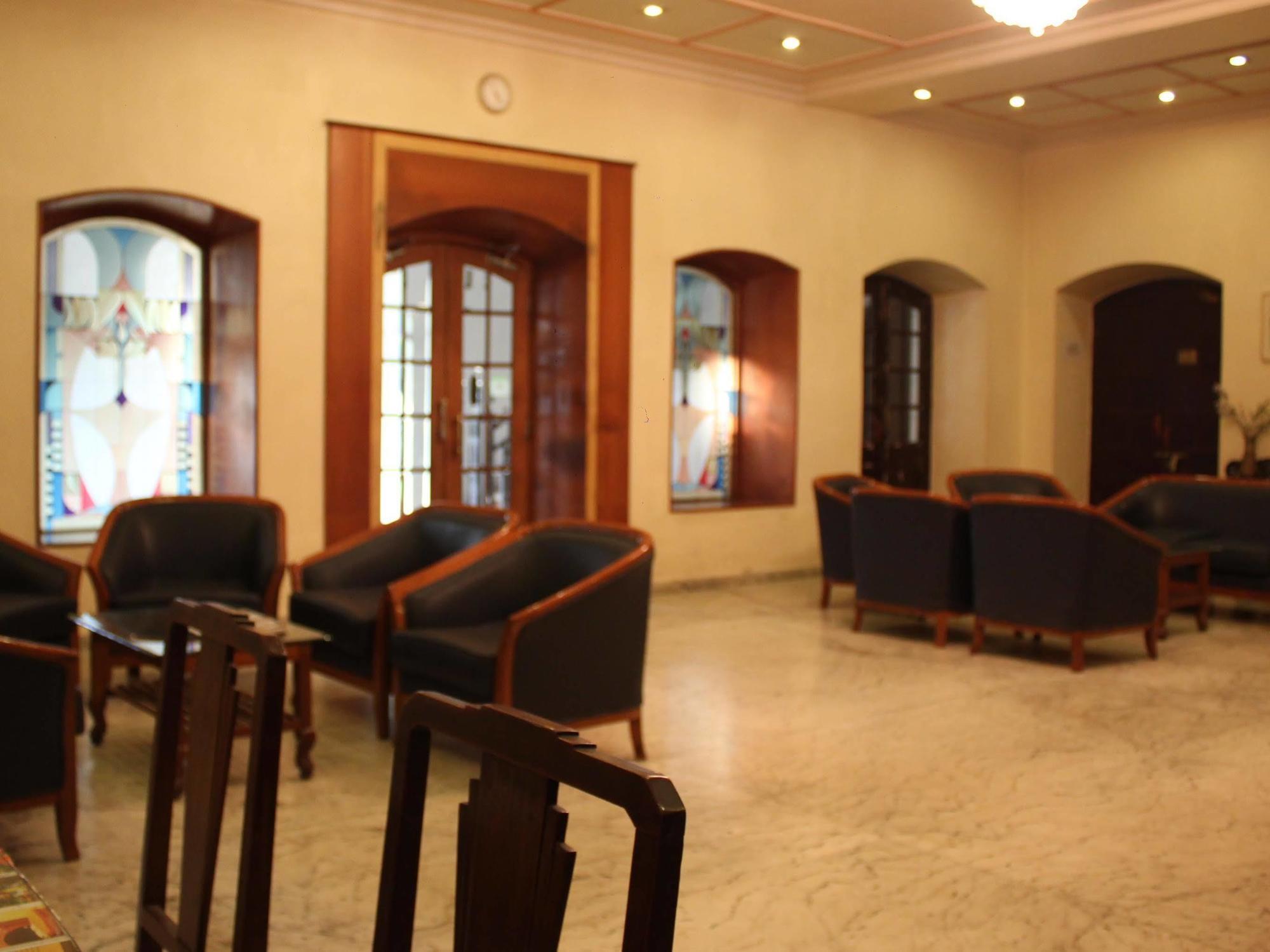 Hotel Ritz Pune Bagian luar foto