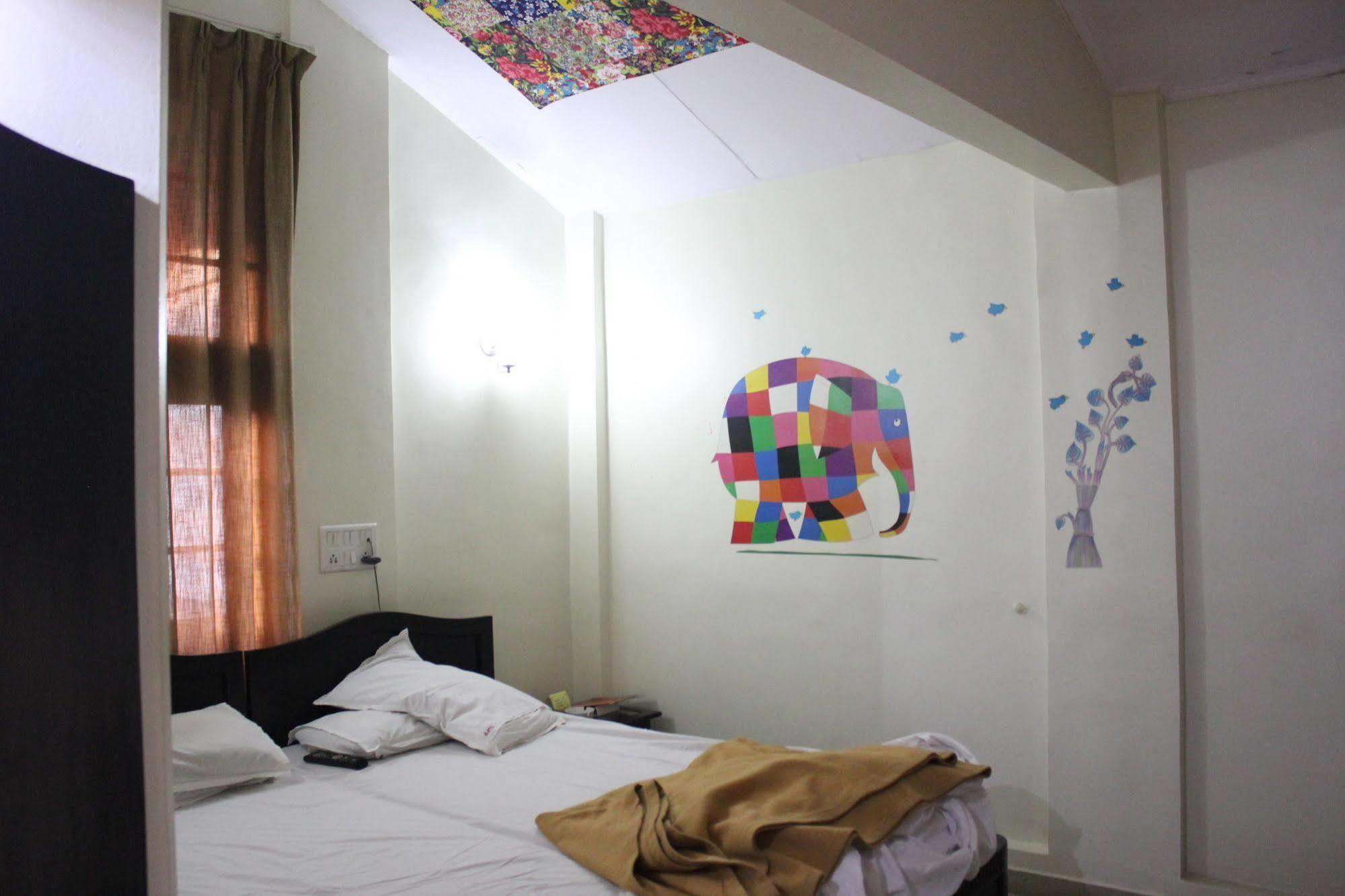 Hotel Ritz Pune Bagian luar foto